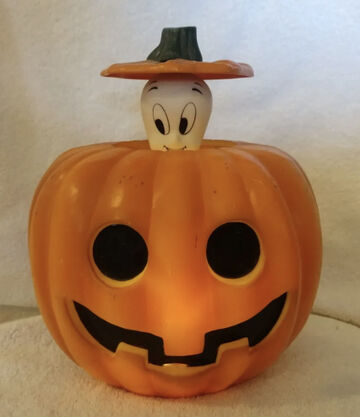 File:Peek-A-Boo Casper.jpg