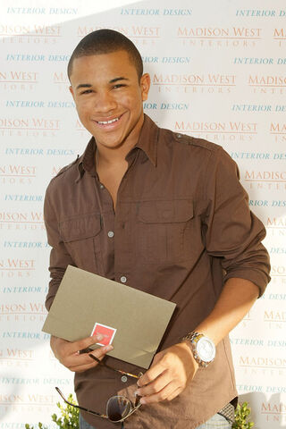 File:Tequan Richmond.jpg