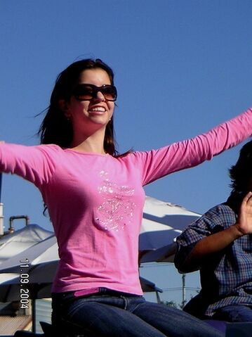 File:Honey-im-home-masiela-lusha-10606297-500-667.jpg