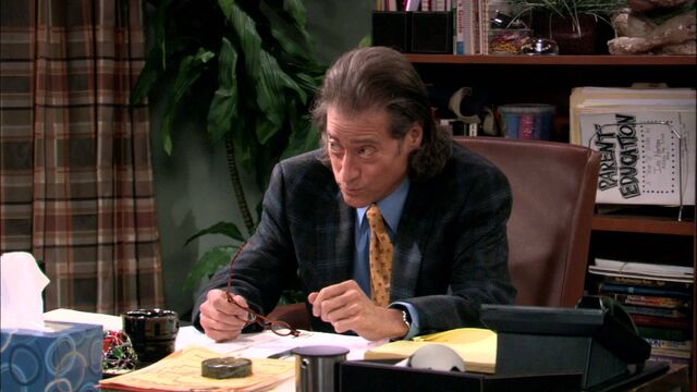 File:Richard Lewis as Dr. Nickelson.jpg