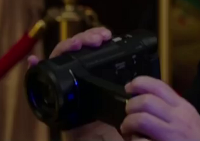 File:GB2016Sony4KCamcorderSc01.png