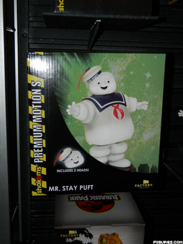 File:FiguredotcomcoveringFactoryEntertainmentatNYToyFair2014sc07.png