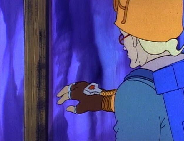 File:SpectralGlove3.jpg