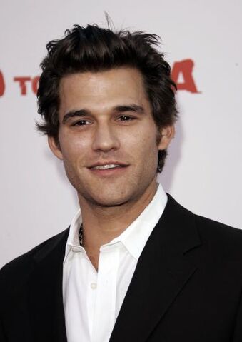 File:Johnny Whitworth.jpg