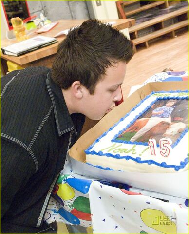 File:GibbyCandles.jpg