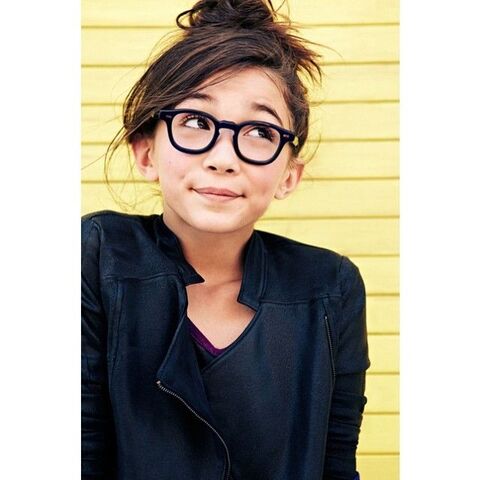 File:Rowan-blanchard-twitter-jan-2-2014.jpg