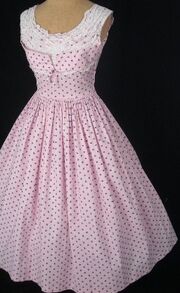 Girly dress2