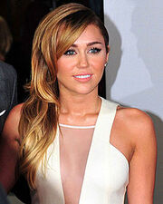 220px-Miley Cyrus 2012