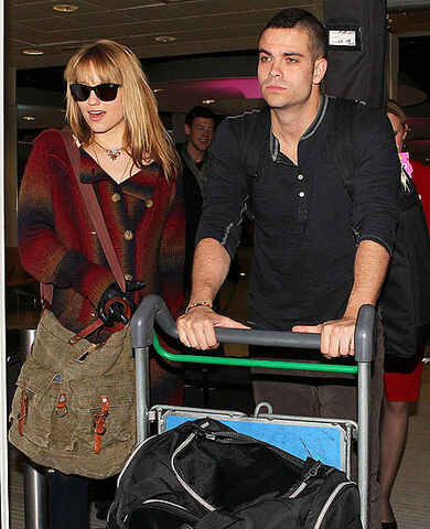 File:450fd5e4e91d48fb dianna-agron-mark-salling.jpg