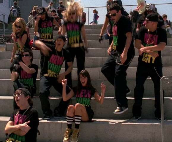 File:Lmw glee201 086.jpg