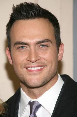 File:Cheyenne-jackson 325x494.jpg