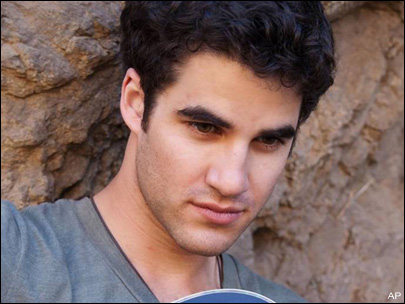 File:101115 darren criss.jpg
