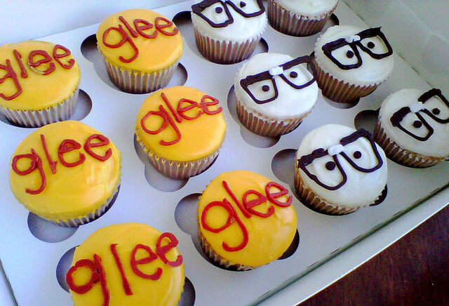 File:GleeCupcakes1.jpg