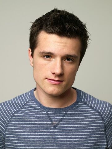 File:Josh-Hutcherson-josh-hutcherson-18576408-752-999.jpeg