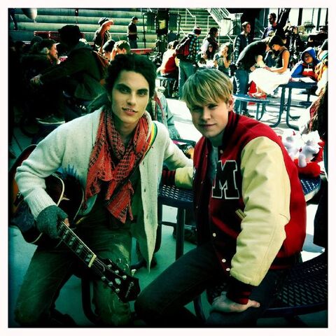 File:Chord & samuel.jpg