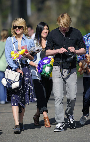 File:Dianna+Agron+Chord+Overstreet+Glee+Stars+Set+yDKWAESQpXOl.jpg