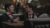 Klaineatbreadstix.jpg
