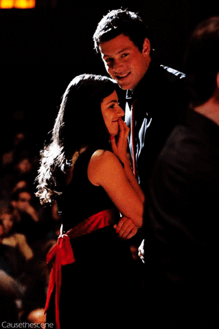 File:Tumblr lio5clTu4i1qg422ho1 500.gif