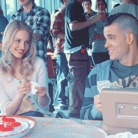 File:Tumblr lbuo3iZ0Vb1qbpiofo1 500.png