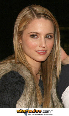 File:Dianna Agron-SGY-014179.jpg