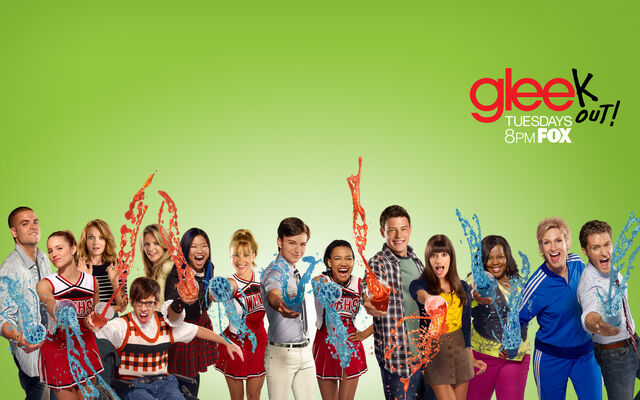 File:Glee Cast Wallpaper.jpg