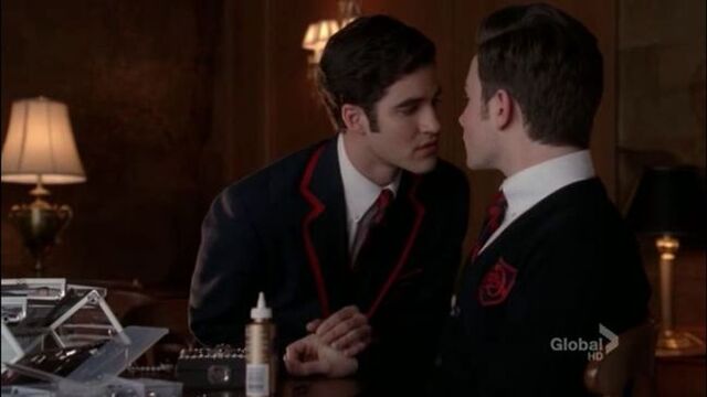 File:KlaineKiss34.jpg