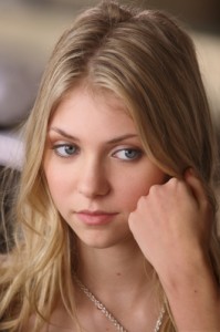 File:Taylor-momsen-199x300.jpg