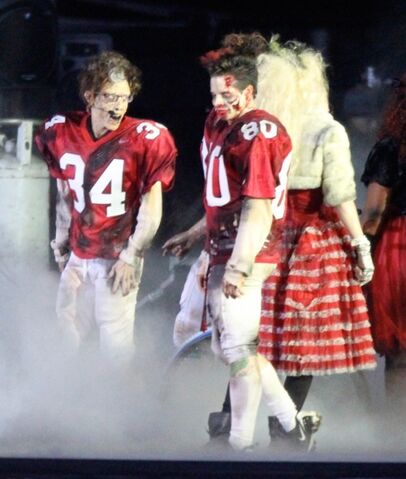 File:Thrillerglee.jpg