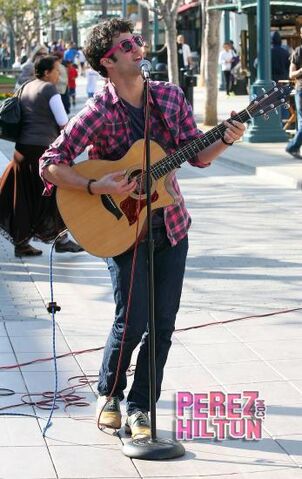 File:Darren4.pbbig.jpg
