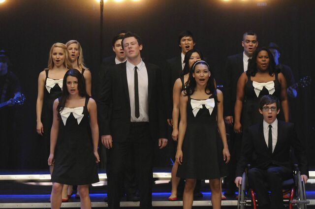 Plik:Glee hello g.jpg