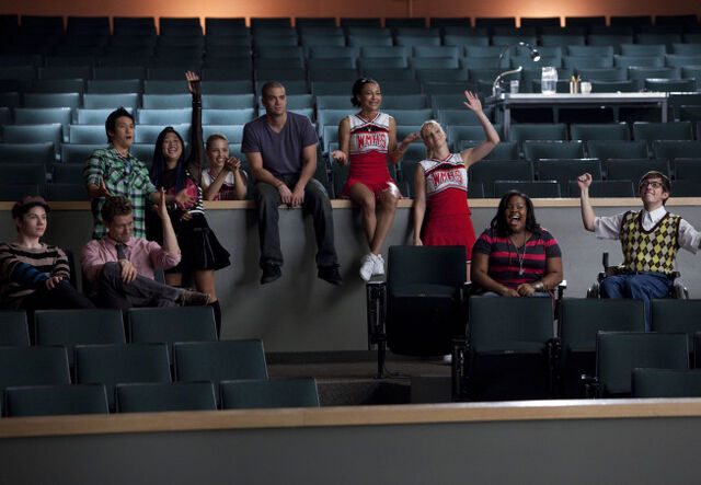 File:Glee-s2ep01-13.jpg