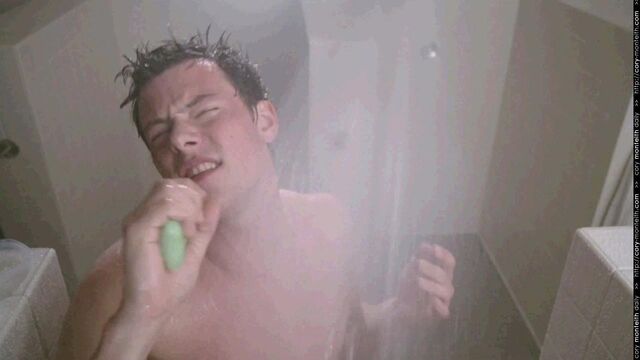 File:FINNNNNNNNSHOWER.jpg