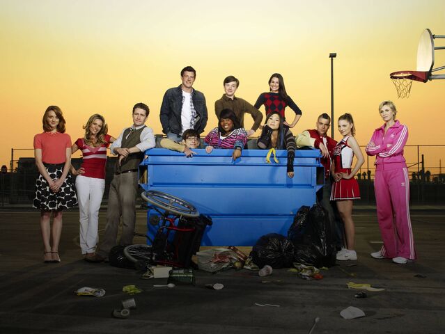 File:10glee.jpg