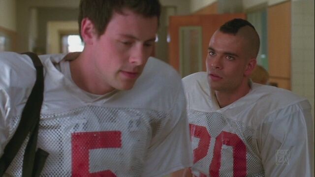 File:1x04-finn-puck-glee-8350317-1280-720.jpg