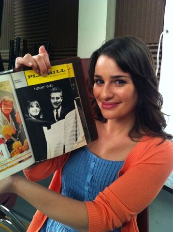 File:Glee24.jpg