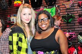 File:Dianna and amber.png