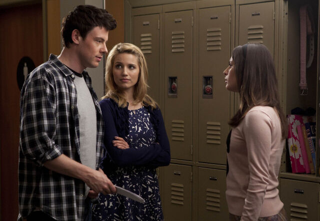 File:Glee rachel vs quinn.jpg