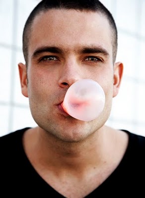 File:GUM!.jpg