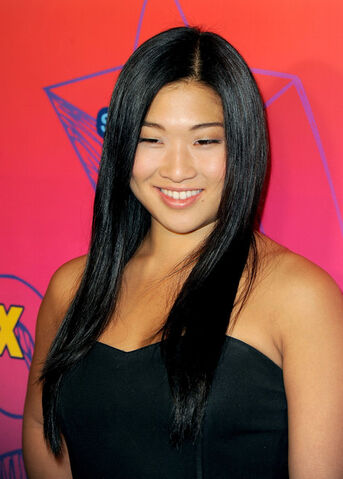File:Jenna+Ushkowitz+Long+Hairstyles+Long+Straight+PmAa-Zvw93 l.jpg