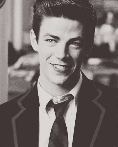 File:SebastianWinking.gif
