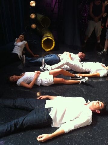 File:Glee344.jpg