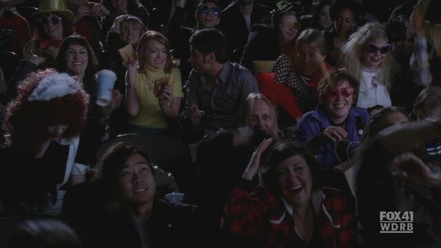 File:2x05-The-Rocky-Horror-Glee-Show-emma-and-carl-16549044-1580-888.jpg