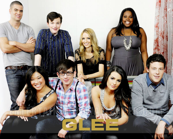 File:Glee-Cast-Wallpaper-glee2.jpg