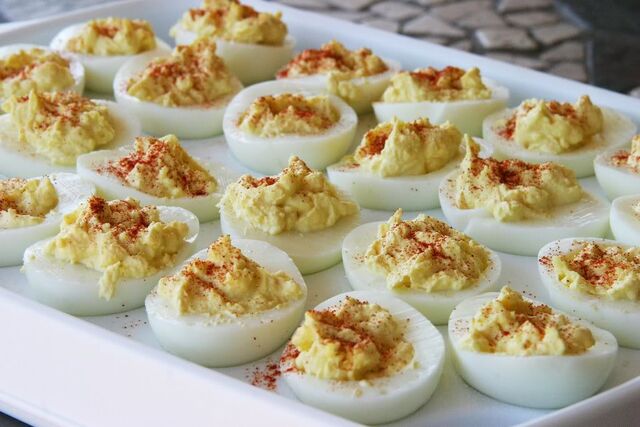 File:PicnicDeviledEggs.jpg