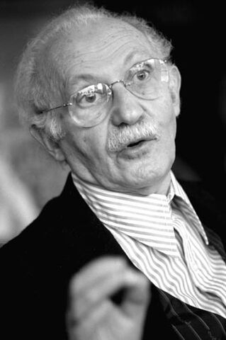 File:Lee Strasberg.jpg