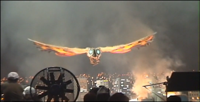 File:TokyoMosuImago flying.png