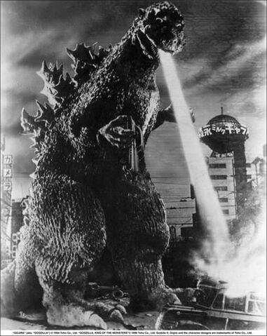 Archivo:Godzilla en Godzilla (1954) lanzando el rayo atomico.jpg