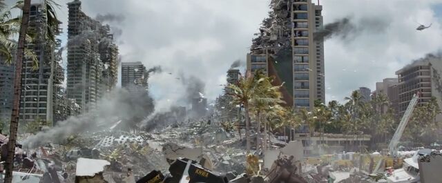 File:Honolulu Godzilla 2014.jpg
