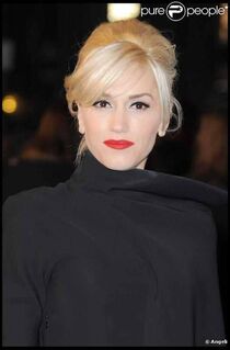 381049-gwen-stefani-637x0-2