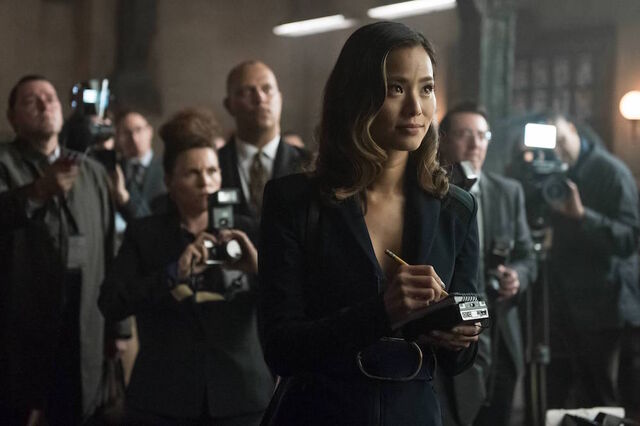 Datei:Gotham 3x01.jpg